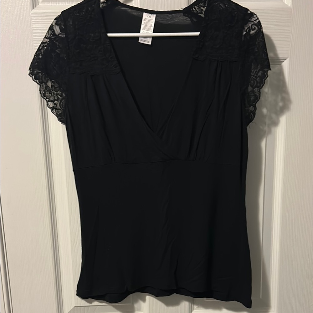 Elegant Black Lace Sleeve Women's Top